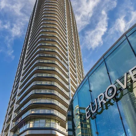 Ac Eurovea Tower With Balcony & Danube View דירה