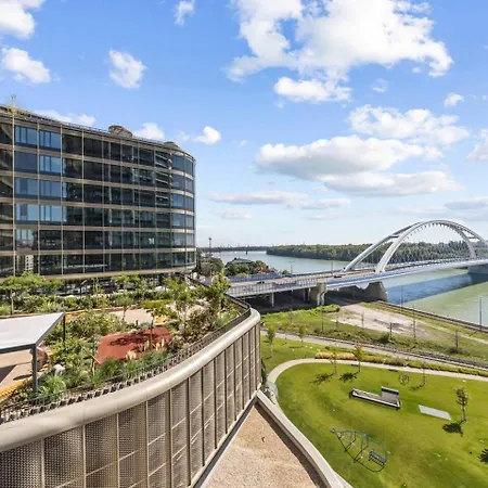 דירה Ac Eurovea Tower With Balcony & Danube View