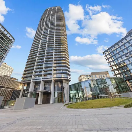 Eurovea Tower, Danube View, Balcony & Parking Bratislava